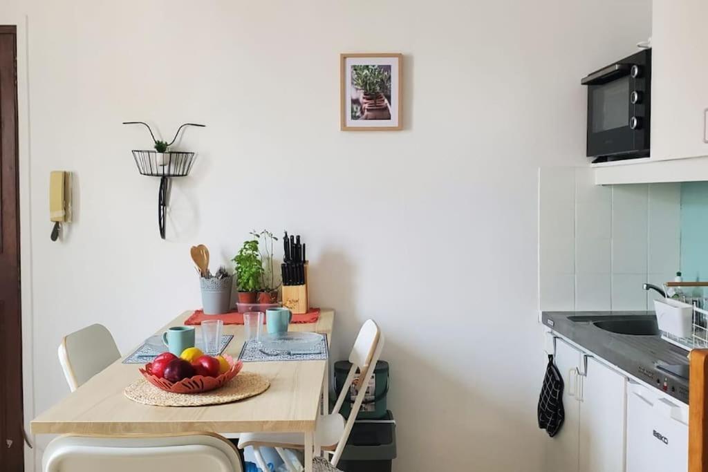 Appartement Cosy Et Calme - Centre Historique Montpellier Luaran gambar